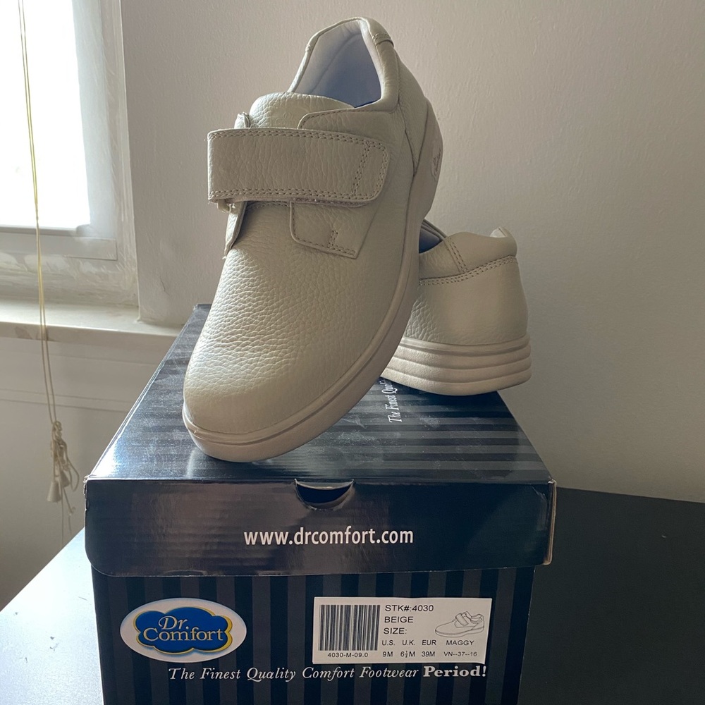 Dr. Comfort Maggy shoes